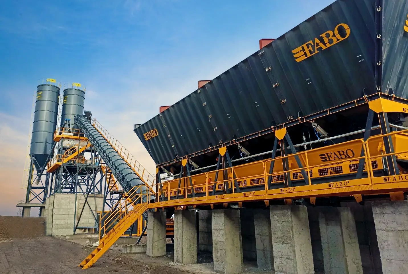 Compact Concrete Batching Plant Compact Concrete Batching Plant